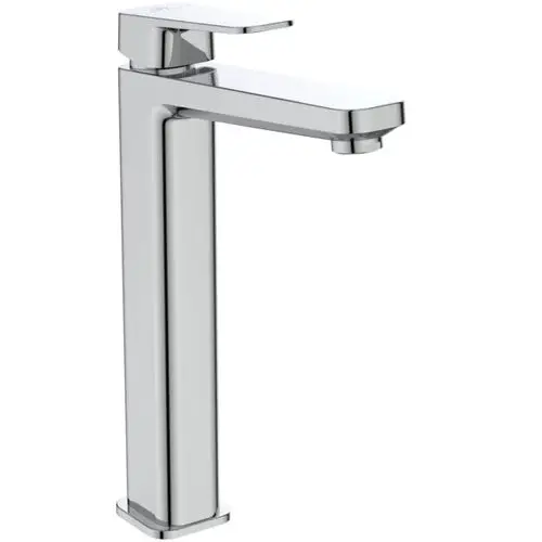 Chromierter Wasserhahn von Ideal Standard mit quadratischem Design und verlängerter Basis. Auslaufhöhe 160 mm. Geeignet für ein modernes Badezimmer.